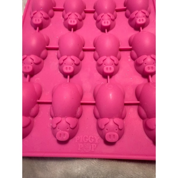 🐷 Piggy Pop Silicone Baking‎ Mold Tray – 12 Pig-Shaped Cavities - Picture 3 of 3